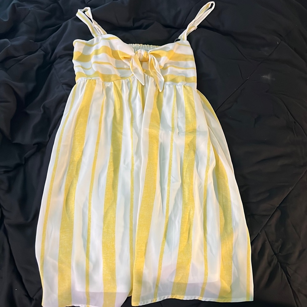 Maurices Yellow And White Summertime Dress